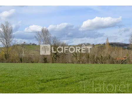 beauvais-sur-tescou terrain de 1035 m² environ.