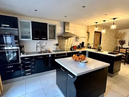 vente maison 5 pièces 200 m² à saint-laurent-de-la-cabrerisse (11220)  189 000 €