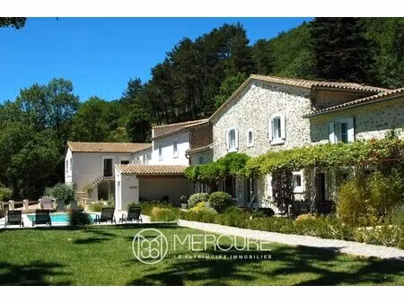 propriété à belcastel-et-buc