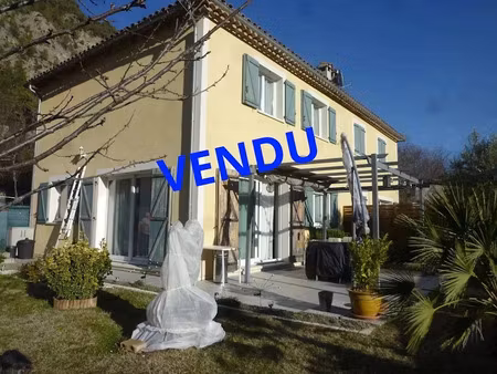 vente maison 4 pièces 95 m² à touët-sur-var (06710)  280 000 €
