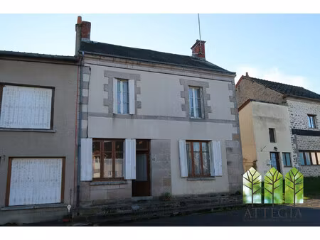 maison de bourg avec dependances et jardin
