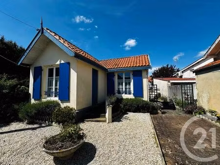 maison à louer - 4 pièces - 62 m2 - fouras - 17 - poitou-charentes