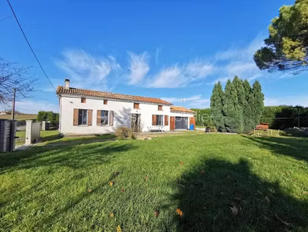 vente maison 5 pièces 155 m² à chadenac (17800)  219 000 €