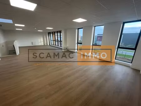 local d'activités de 310m²