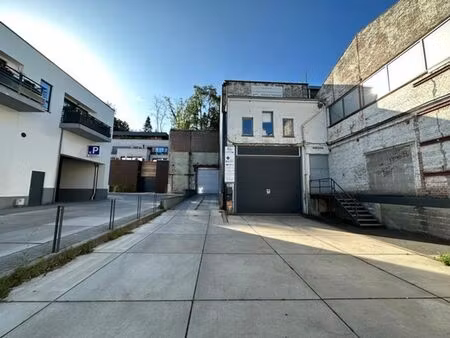 entrepôt de 2665m²