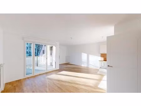appartement 3 pièces neuf à louer dans une résidence calme à ville d'avray - honoraires of