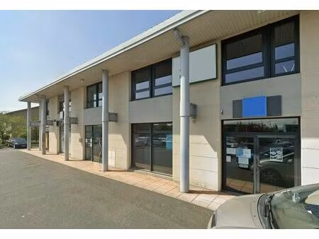 location bureau 176 m² à limas (69400)