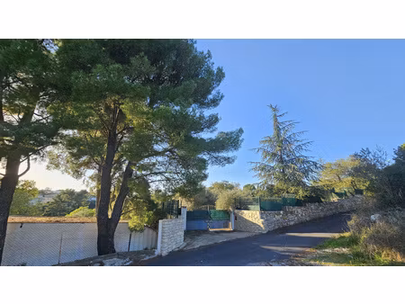 grand terrain constructible 1352 m²- quartier prisé sur les hauteurs de pignan