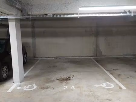location garage à bassens (33530)