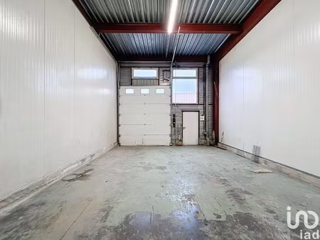 location local d'activités 100 m²