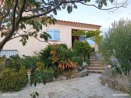 maison de 220m2 avec piscine