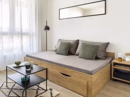 studio 1 pièce 18 m²