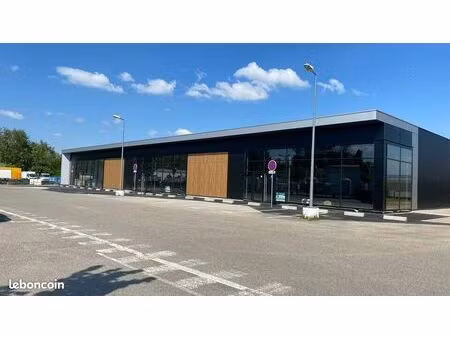 local commercial 1 266 m²