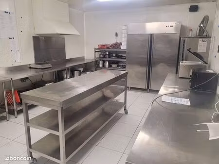 location local artisanal avec laboratoire de production et bureau