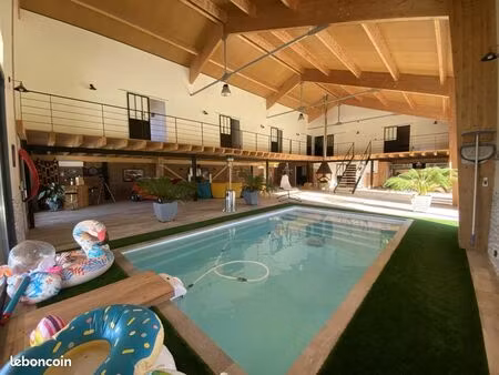 villa 6 pièces 535 m²