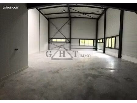 local industriel 278 m²