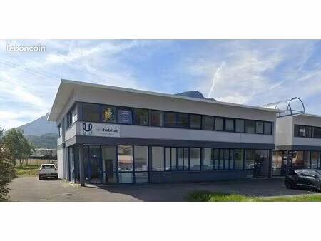 a decouvrir : bureau a louer dans la zone artisanale de faverges