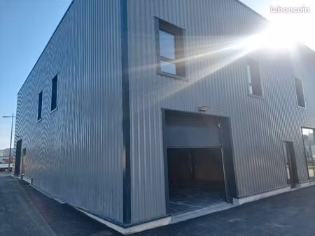 local commercial à vedène