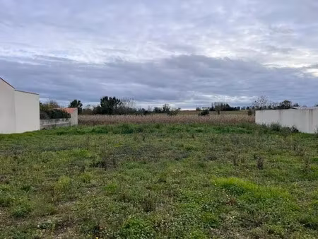 vente terrain 1360 m² à thairé (17290)  244 375 €