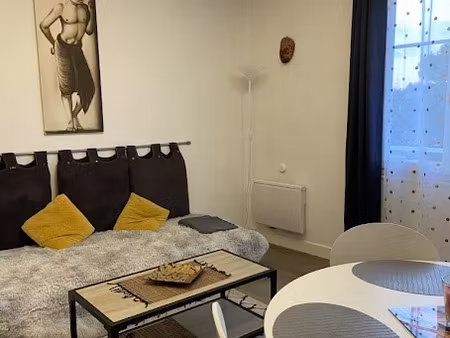 location meublée appartement 2 pièces 40 m² à agon-coutainville (50230)  520 €