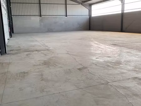 location locaux professionnels 448 m² à semoutiers-montsaon (52000)  2 500 €