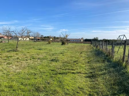 vente terrain 733 m² saint-christoly-de-blaye (33920)