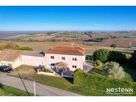 a vendre maison de 210 m² avec dépendances  garage et parc arboré de plus de 3700 m² à gaz