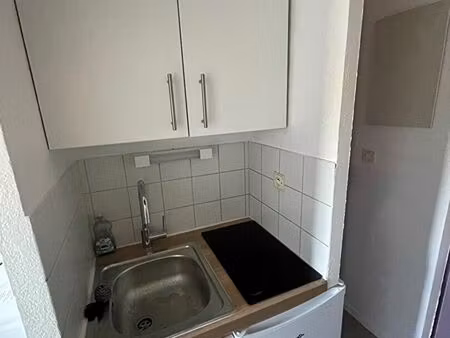 a louer - logement etudiant -f1 meuble- jean adreani- 13 090 - aix en provence
