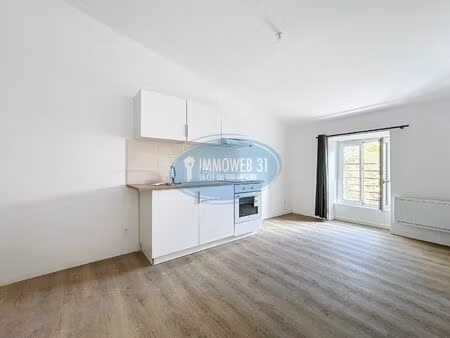 location appartement 2 pièces 49 m² à castelnaudary (11400)