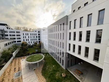 location bureau 7155 m² à villeurbanne (69100)
