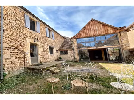 vente maison 5 pièces 140 m² à saint-léon-sur-vézère (24290)  344 500 €