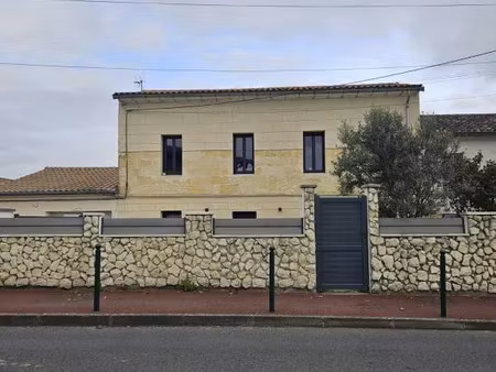 vente maison 4 pièces 220 m² saint-germain-du-puch (33750)