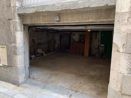 location garage 34 m² à cahors (46000)