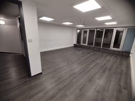 location bureau 126 m² à clermont-ferrand (63000)