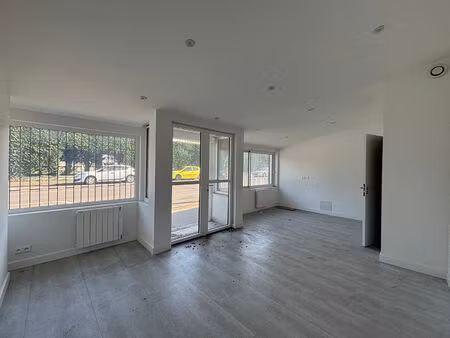 location commerce 35 m² à bordeaux (33300)