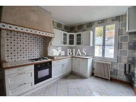 vente maison à elbeuf (76500) : à vendre / 66m² elbeuf