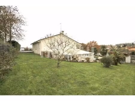 maison familiale 5 ch avec piscine sur 1450 m² de terrain