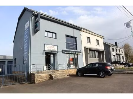 immeuble commercial avec showroom  4 bur  3 park ext avant.