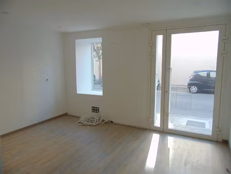 location bureau 2 pièces 48 m² à agde (34300)