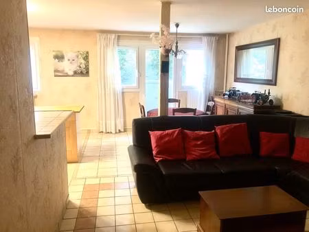 appartement 4 pièces 82 m²