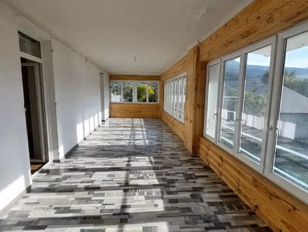 vente appartement 4 pièces 138 m² jausiers (04850)