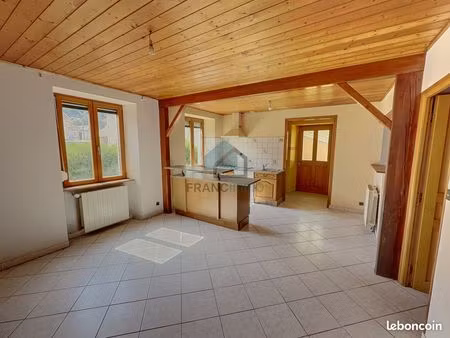 appartement 3 pièces 63 m²