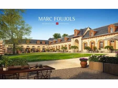 appartement f4 triplex avec terrasse et parkings dans un château classé