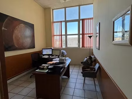 location bureau carpentras 114 m²