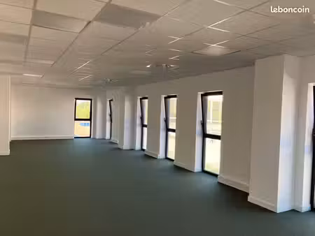 bureaux neufs de 84 à 905 m2