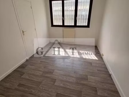 location bureau 180 m² à wissous (91320)
