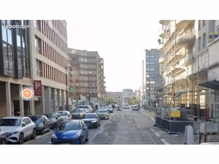 boutique 200 m² montigny le bretonneux