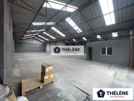location commerce 500 m² à redessan (30129)