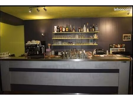 vente fonds de commerce ou pas de porte – 400 m² (95)