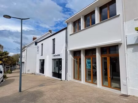 à louer local commercial 119 m² – 1 390 € |saint-jean-de-monts